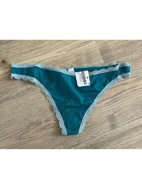B.tempt'd Thong Panties with Lace Trim Size8- XLarge New With Tags Teal